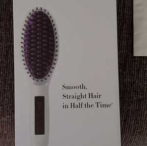 Used 1x Hair in styler brush.